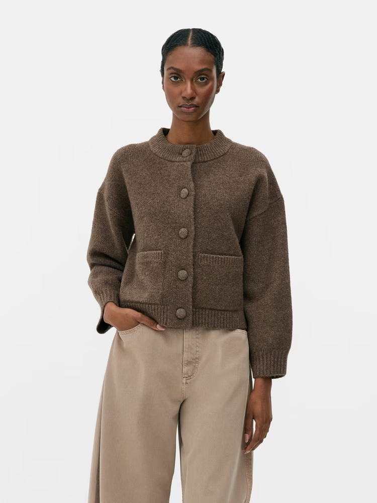 Cropped Single - Breasted Knit Cardigan