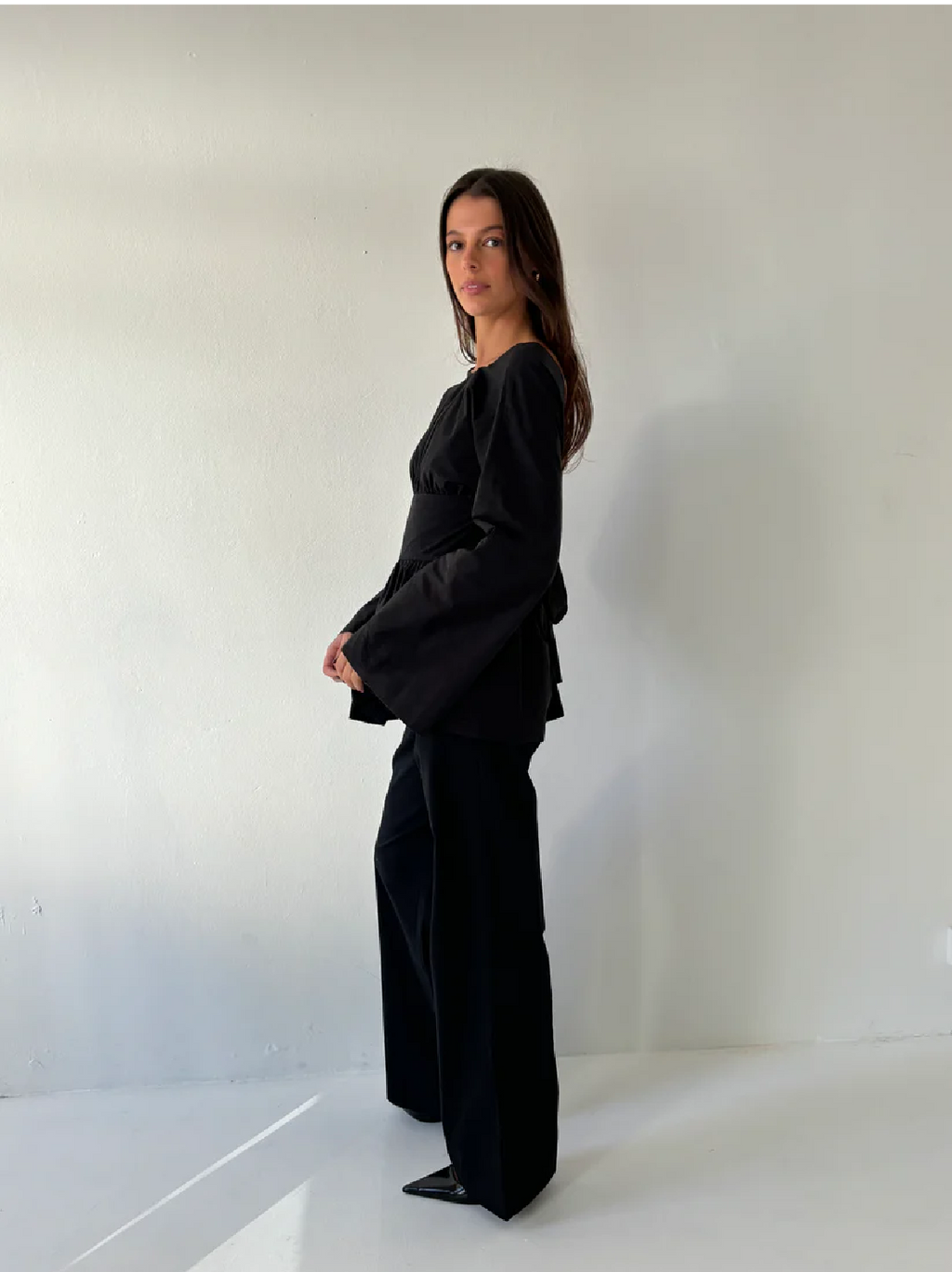 The Long Sleeve Rhoe Top in Black