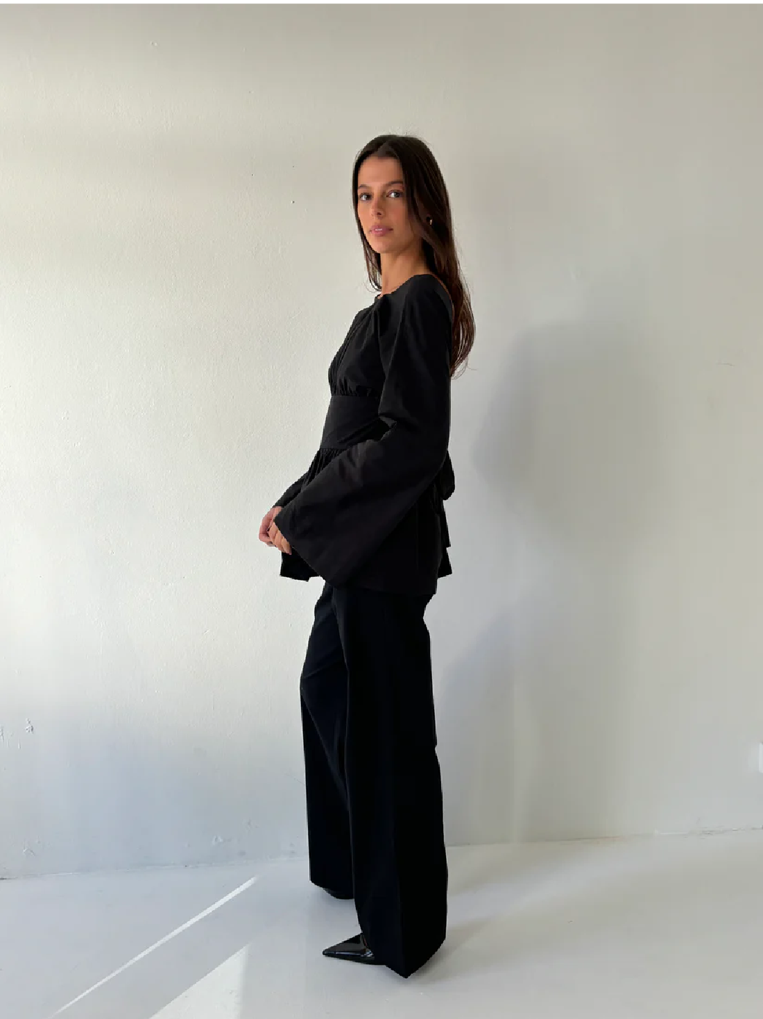 The Long Sleeve Rhoe Top in Black