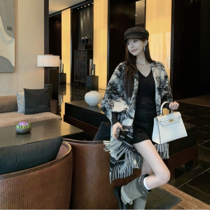 New Ink Painting Shawl High-End Travel Decoration Exterior Shawl Long Retro Cloak Tassel Cloak